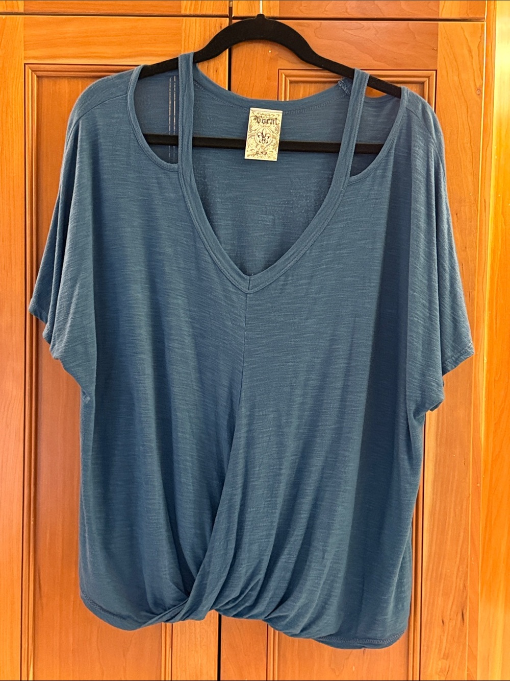 Women’s Blue Shoulder Cutout Top Large